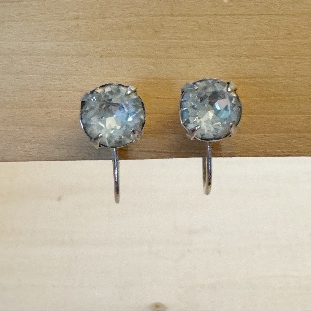 Silver Tone Metal Round Cut Rhinestone Screw Back Earrings Vintage 1950s
